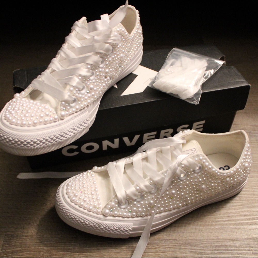 All white bling / bedazzled wedding converse - Picture 7 of 10